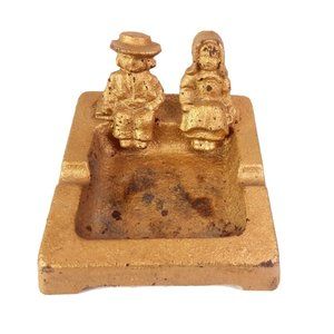 VTG Wilton Cast‎ Iron Ashtray Wrightsville PA. Painted Gold Amish Couple …